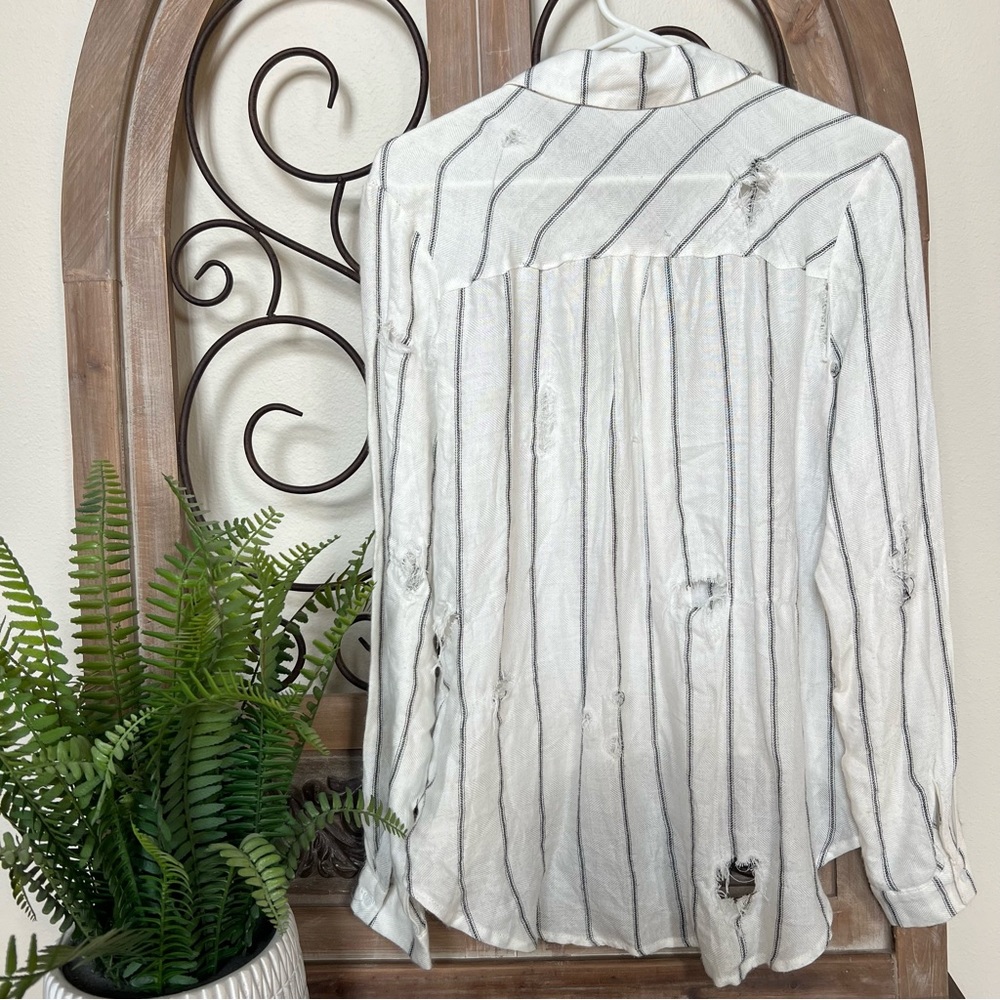 Distressed button up - Picture 4 of 5